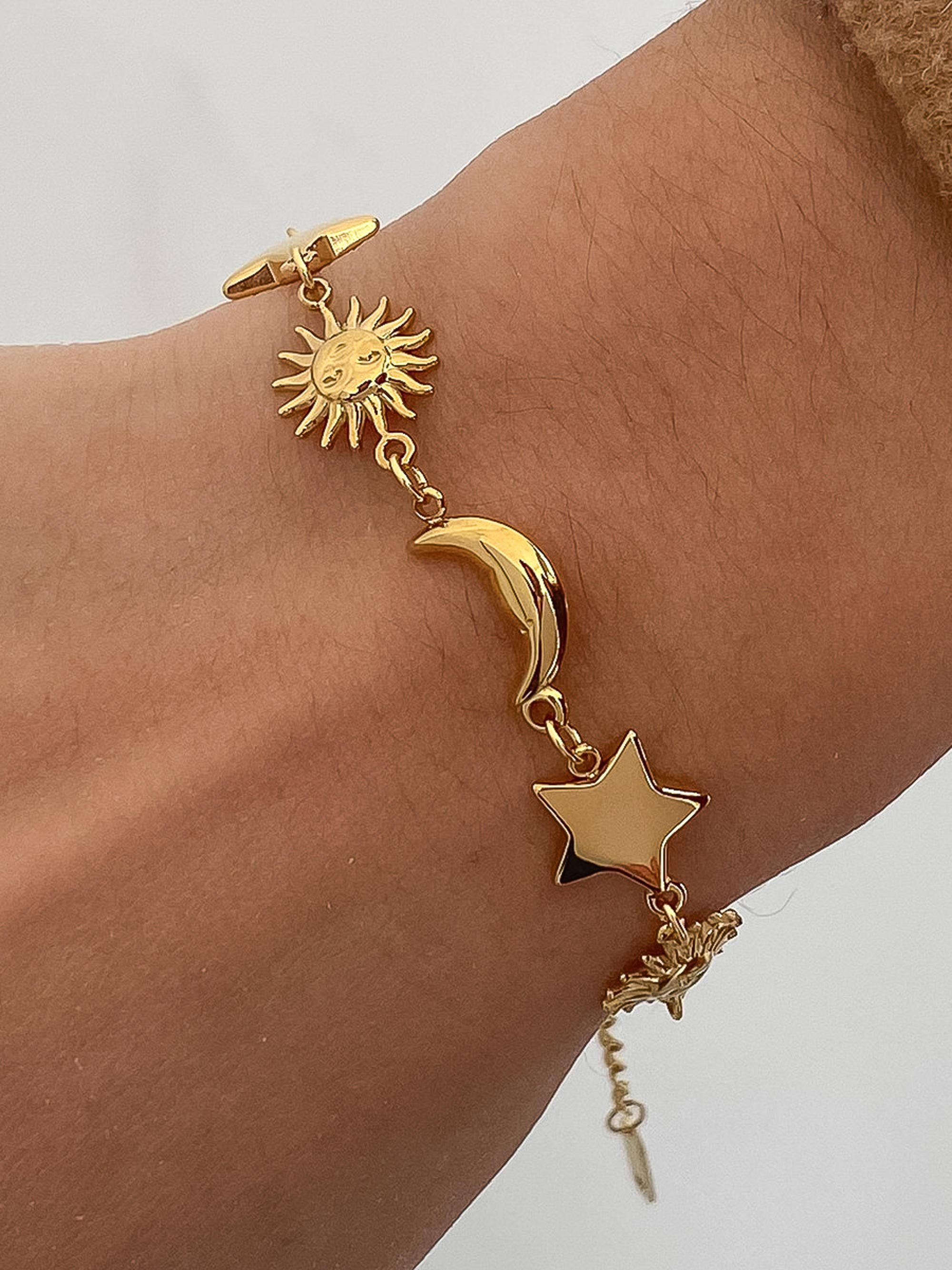 Leonora 18K Gold Non-Tarnish Sun and Star Bracelet: Yellow Gold